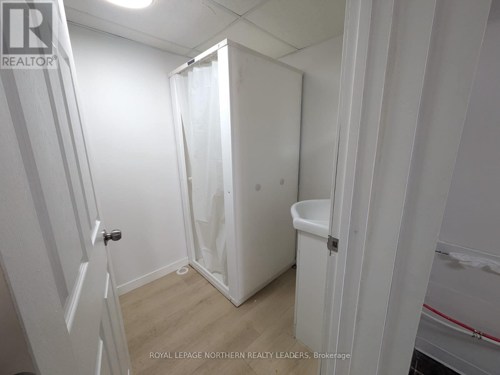 












1C - 94 GOLDEN AVENUE

,
Timmins (SP - Main Area),




Ontario
P0N1H0

