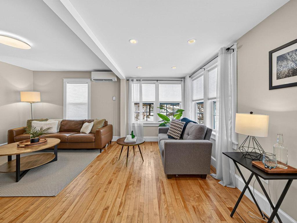 












15 Sussex Street

,
Spryfield,




NS
B3R 1N8

