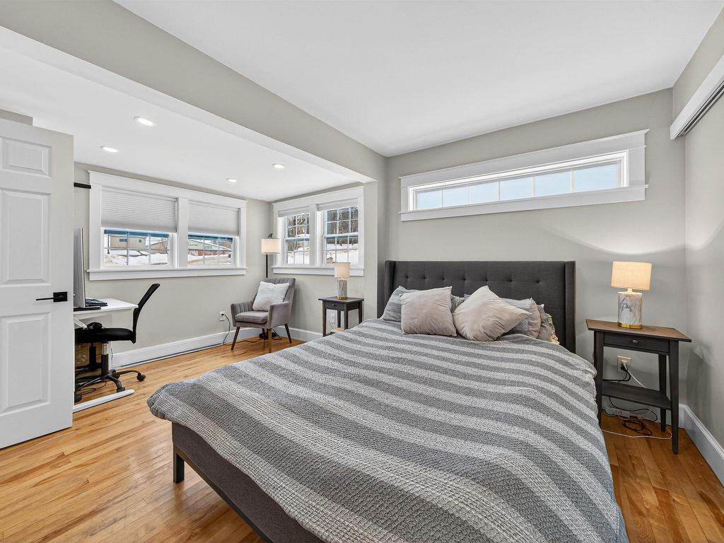 












15 Sussex Street

,
Spryfield,




NS
B3R 1N8

