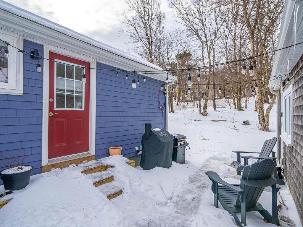 












15 Sussex Street

,
Spryfield,




NS
B3R 1N8

