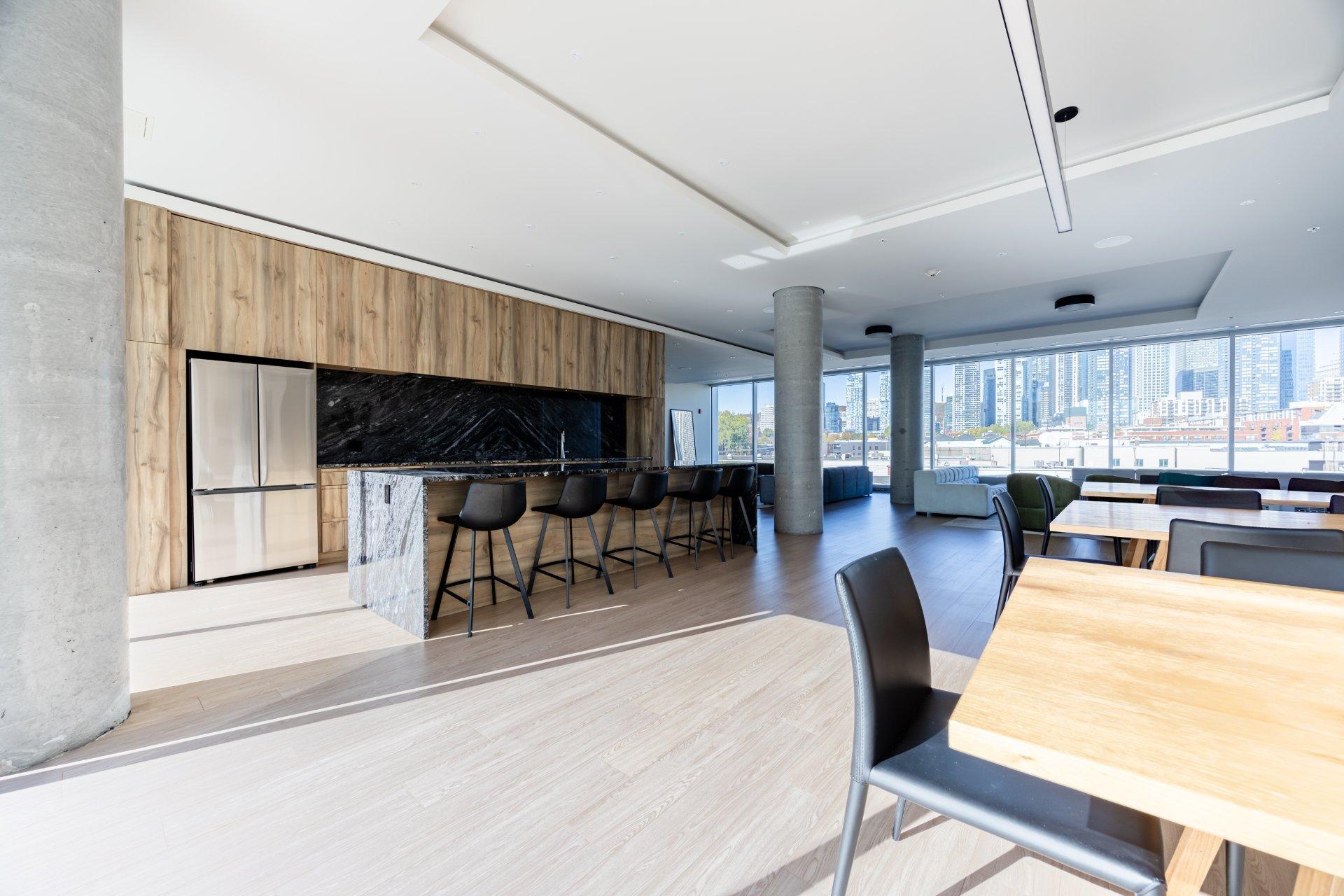 









1400


Rue Ottawa

, 712C,
Montréal (Le Sud-Ouest),




QC
H3C0Y9

