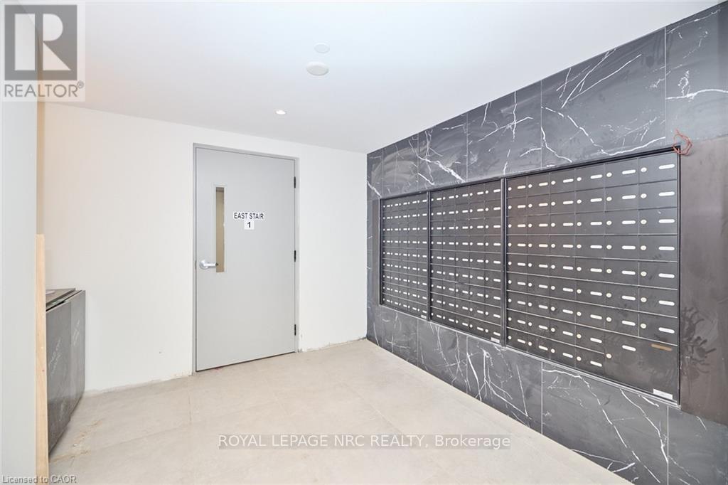 












501 - 600 NORTH SERVICE ROAD

,
Hamilton,




Ontario
L8E5A7

