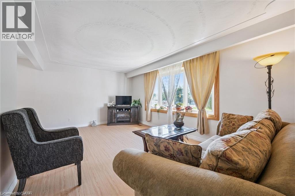 












582 SKYLARK Road

,
Waterloo,




Ontario
N2V1B9

