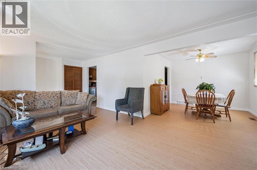 












582 SKYLARK Road

,
Waterloo,




Ontario
N2V1B9

