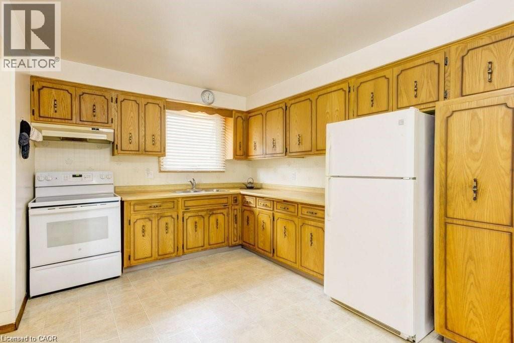 












582 SKYLARK Road

,
Waterloo,




Ontario
N2V1B9

