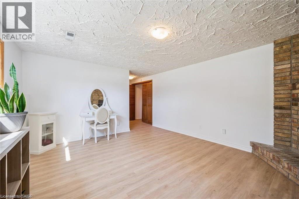 












582 SKYLARK Road

,
Waterloo,




Ontario
N2V1B9

