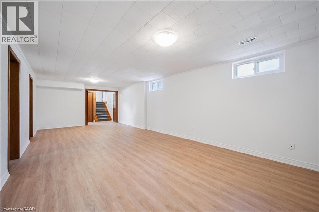 












582 SKYLARK Road

,
Waterloo,




Ontario
N2V1B9

