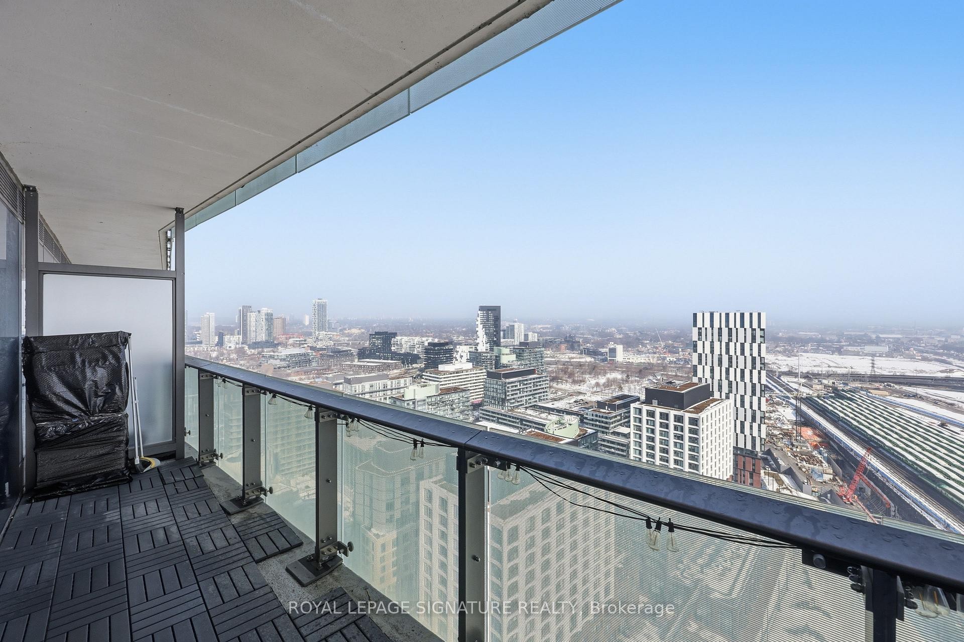 









390


Cherry

Street, 2805,
Toronto,




ON
M5A 0E2

