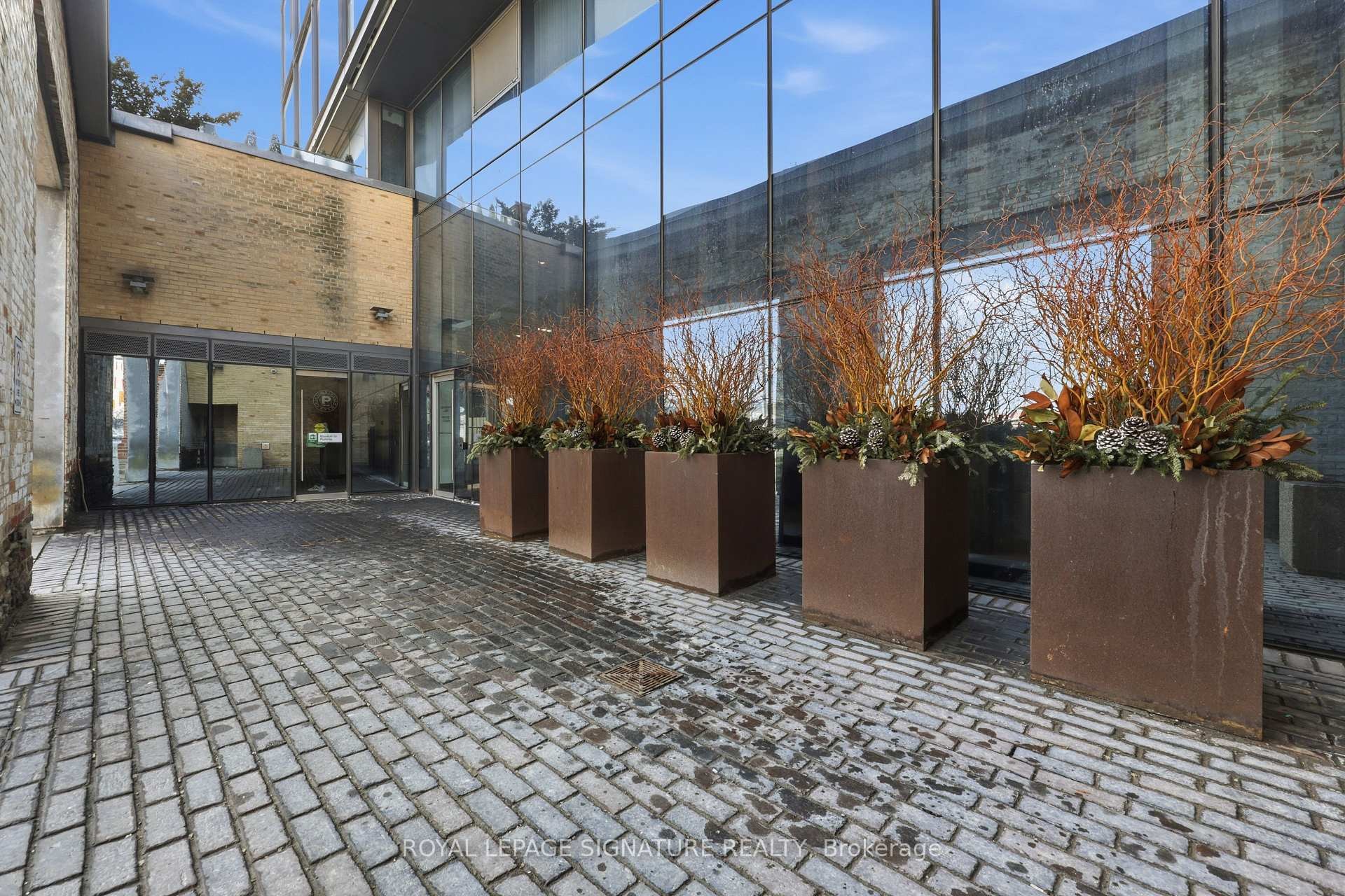 









390


Cherry

Street, 2805,
Toronto,




ON
M5A 0E2

