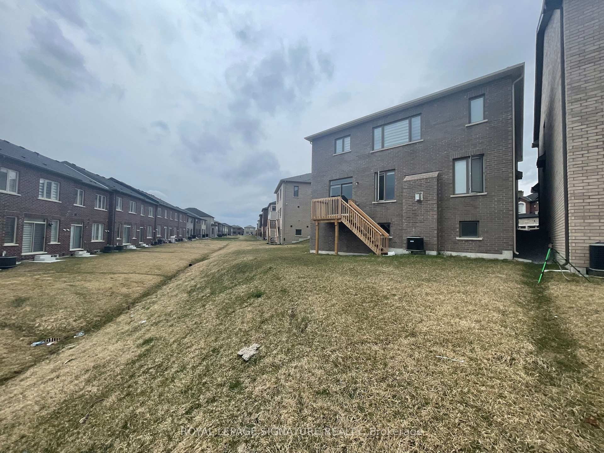 









1231


Plymouth

Drive,
Oshawa,




ON
L1L 0T9

