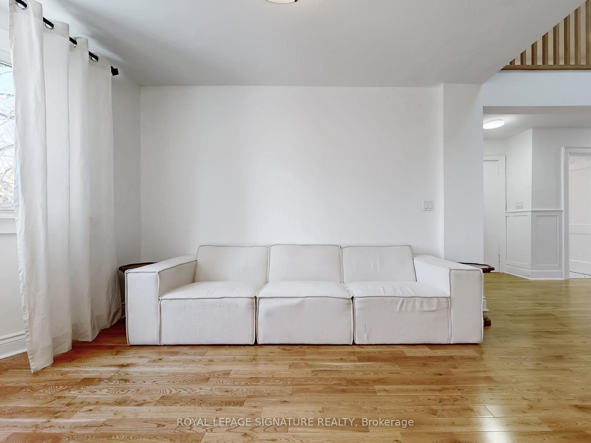 









117


Westmount

Avenue, Upper,
Toronto,




ON
M6H 3K3

