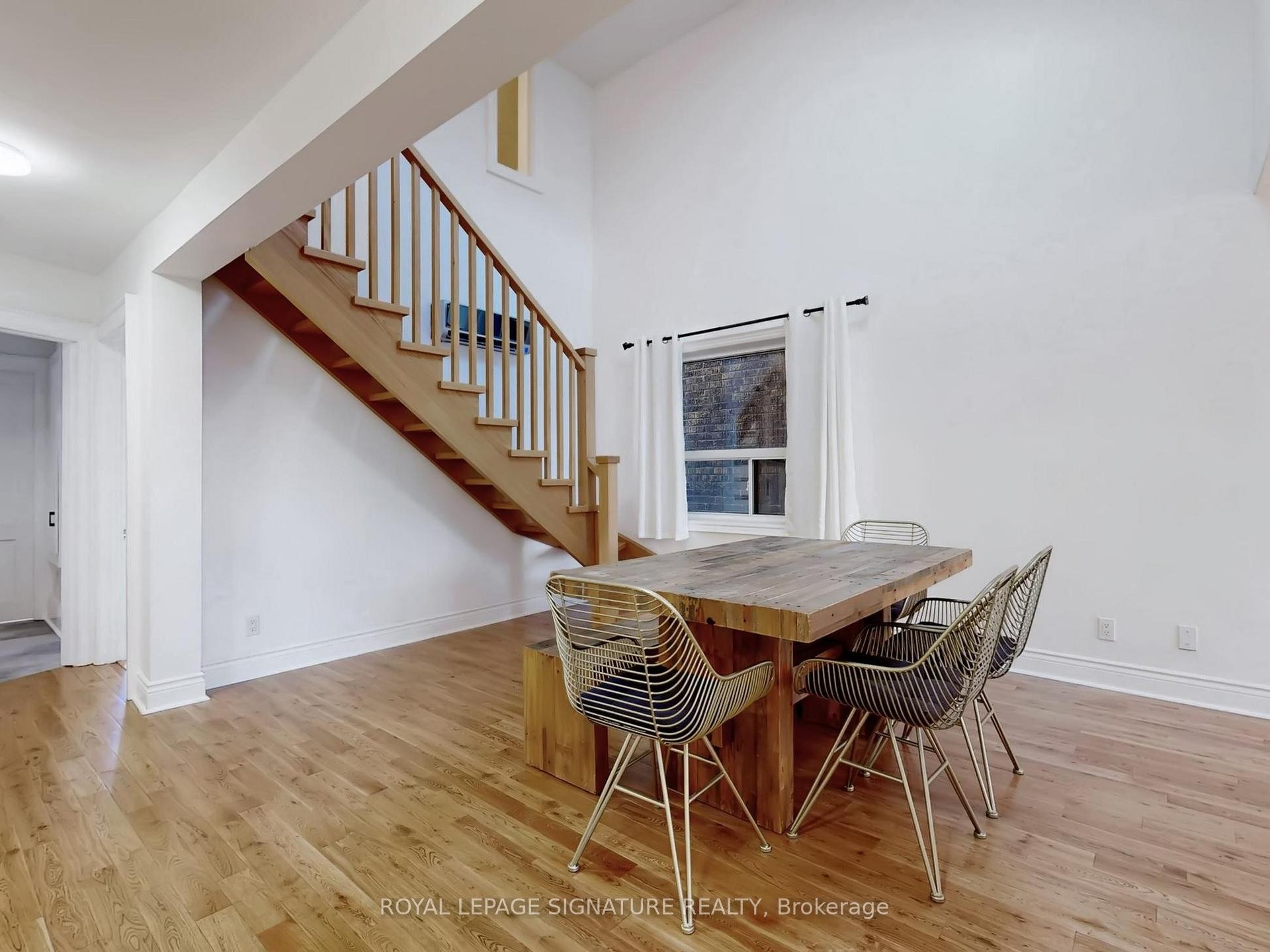 









117


Westmount

Avenue, Upper,
Toronto,




ON
M6H 3K3

