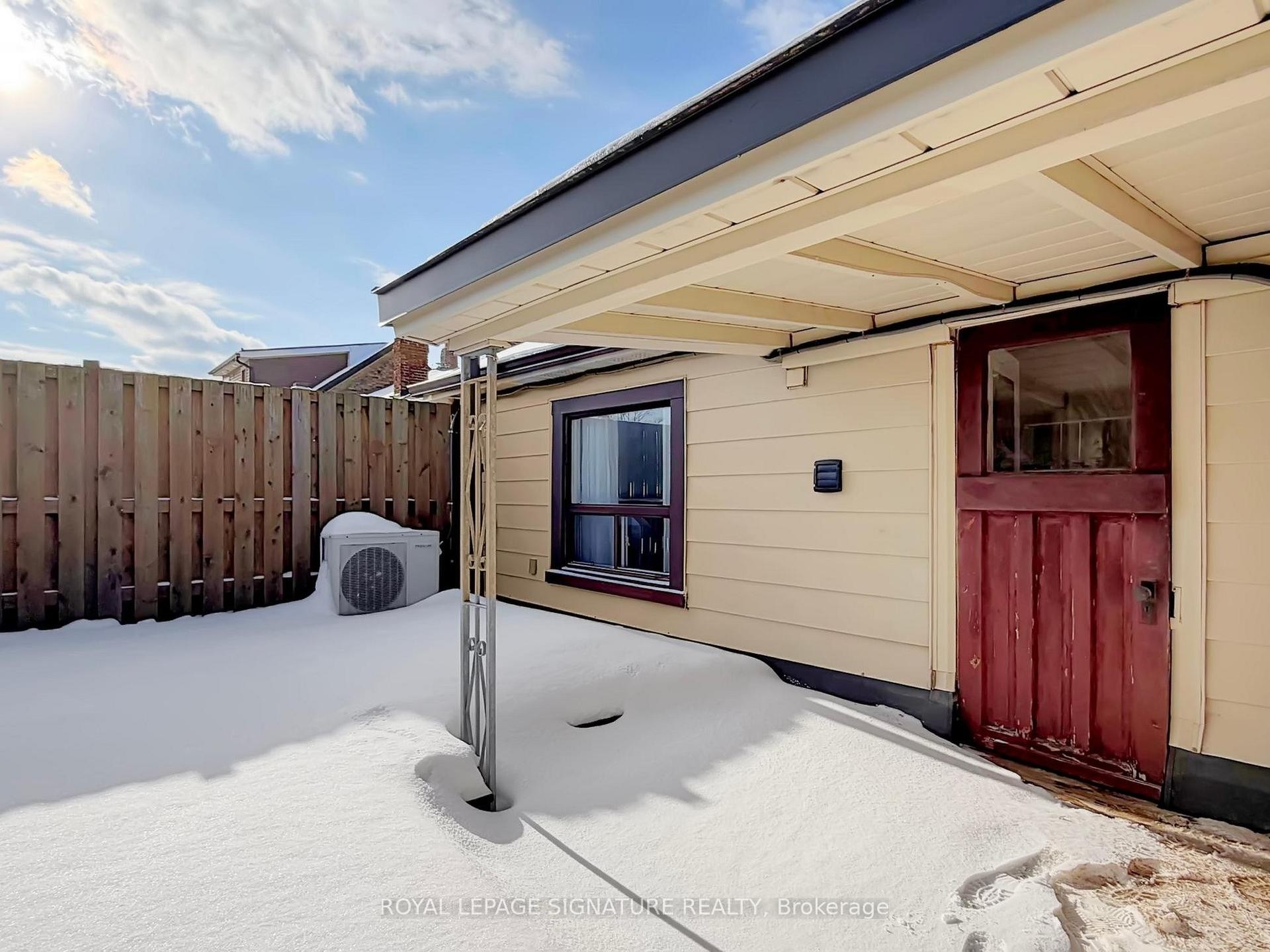 









117


Westmount

Avenue, Upper,
Toronto,




ON
M6H 3K3

