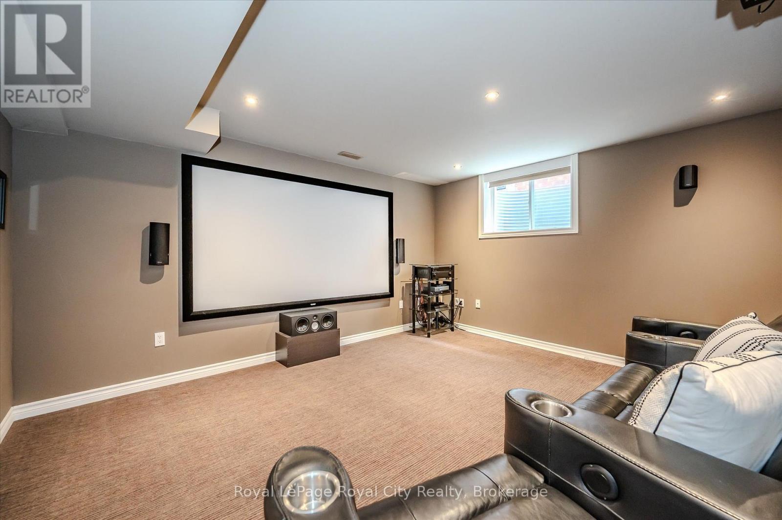 












16 HALL AVENUE

,
Guelph (Pineridge/Westminster Woods),




Ontario
N1L0B3

