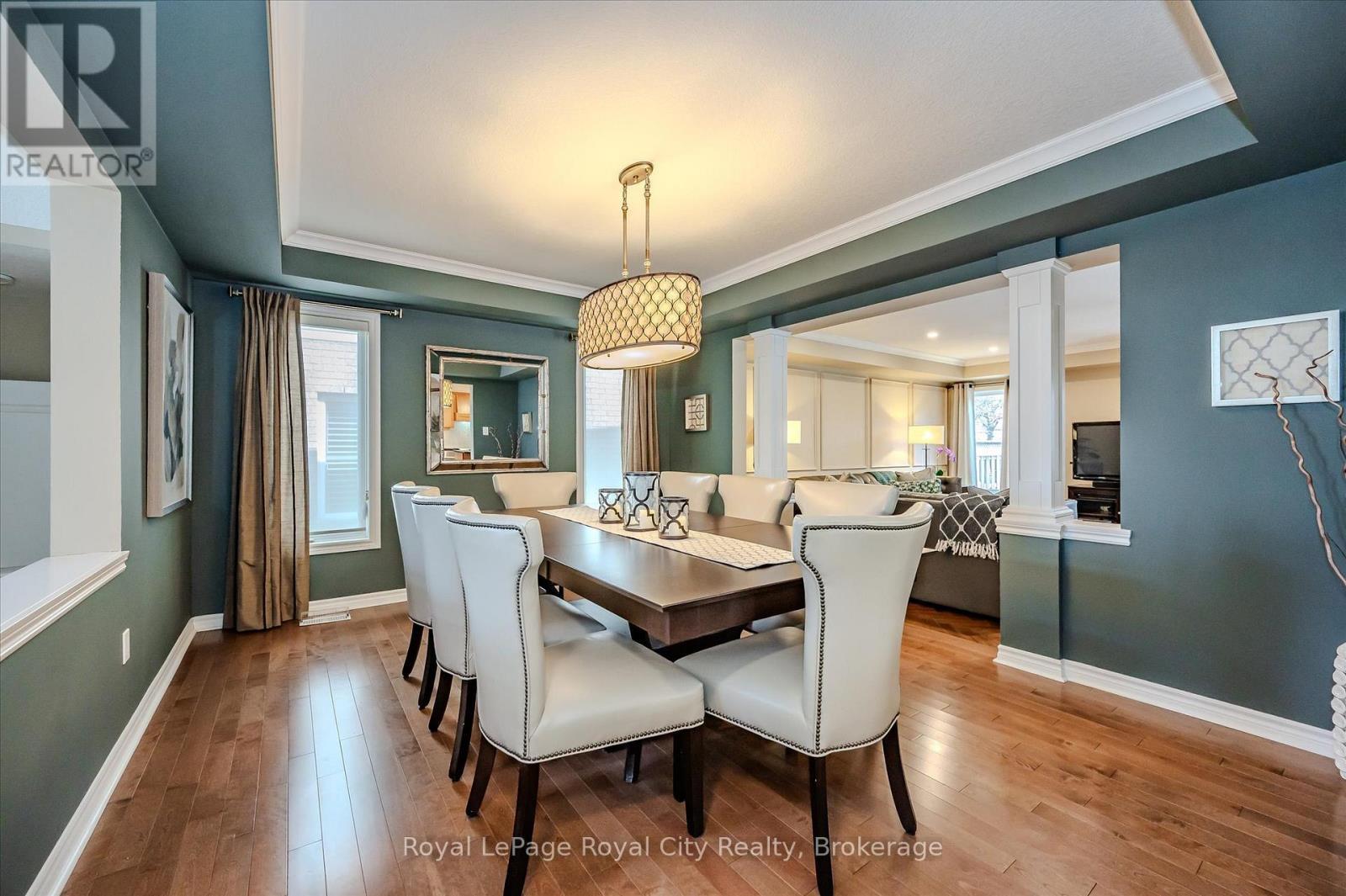 












16 HALL AVENUE

,
Guelph (Pineridge/Westminster Woods),




Ontario
N1L0B3

