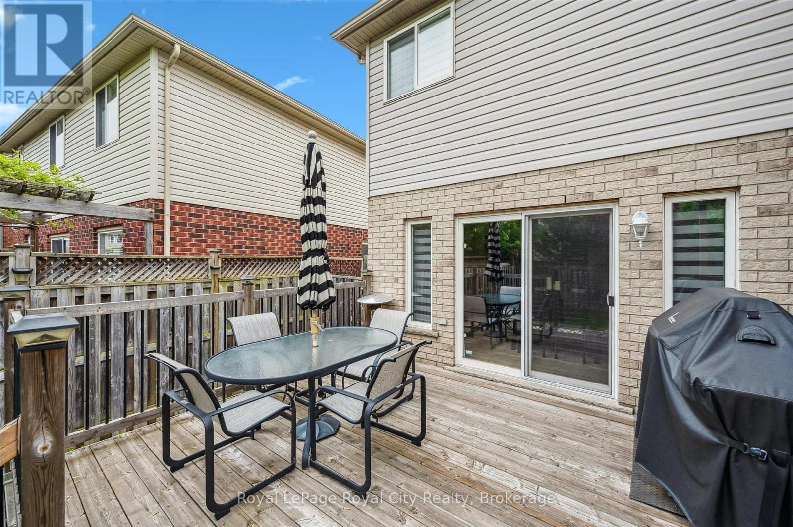 












16 HALL AVENUE

,
Guelph (Pineridge/Westminster Woods),




Ontario
N1L0B3

