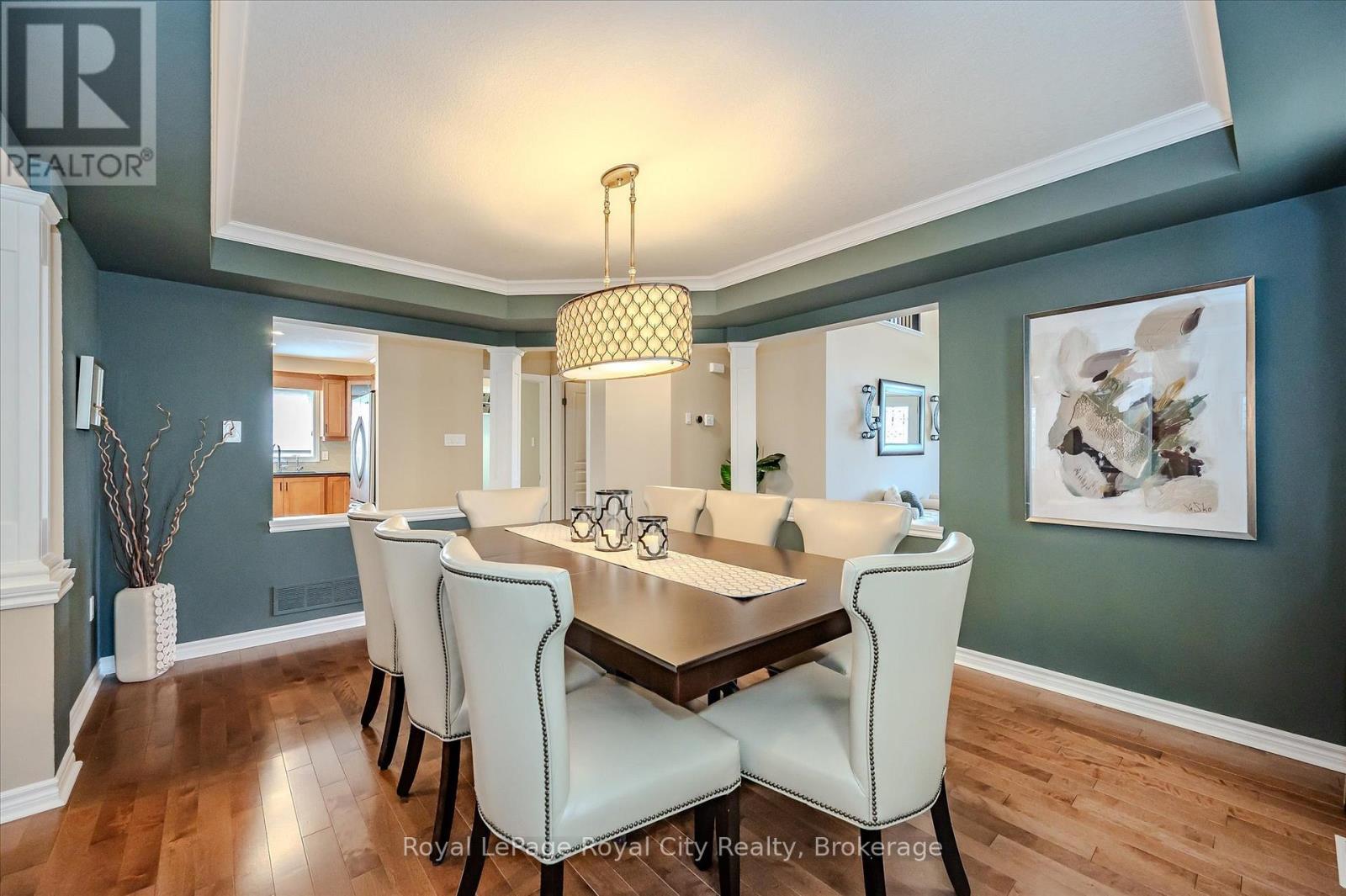 












16 HALL AVENUE

,
Guelph (Pineridge/Westminster Woods),




Ontario
N1L0B3

