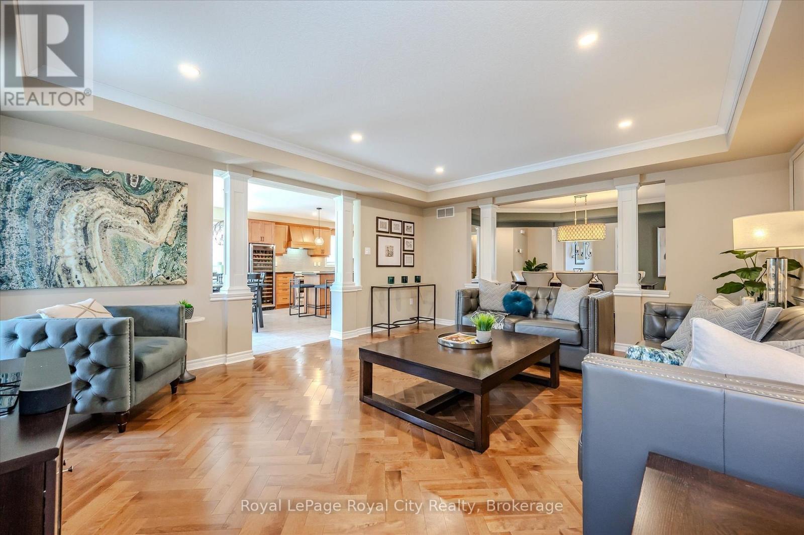 












16 HALL AVENUE

,
Guelph (Pineridge/Westminster Woods),




Ontario
N1L0B3

