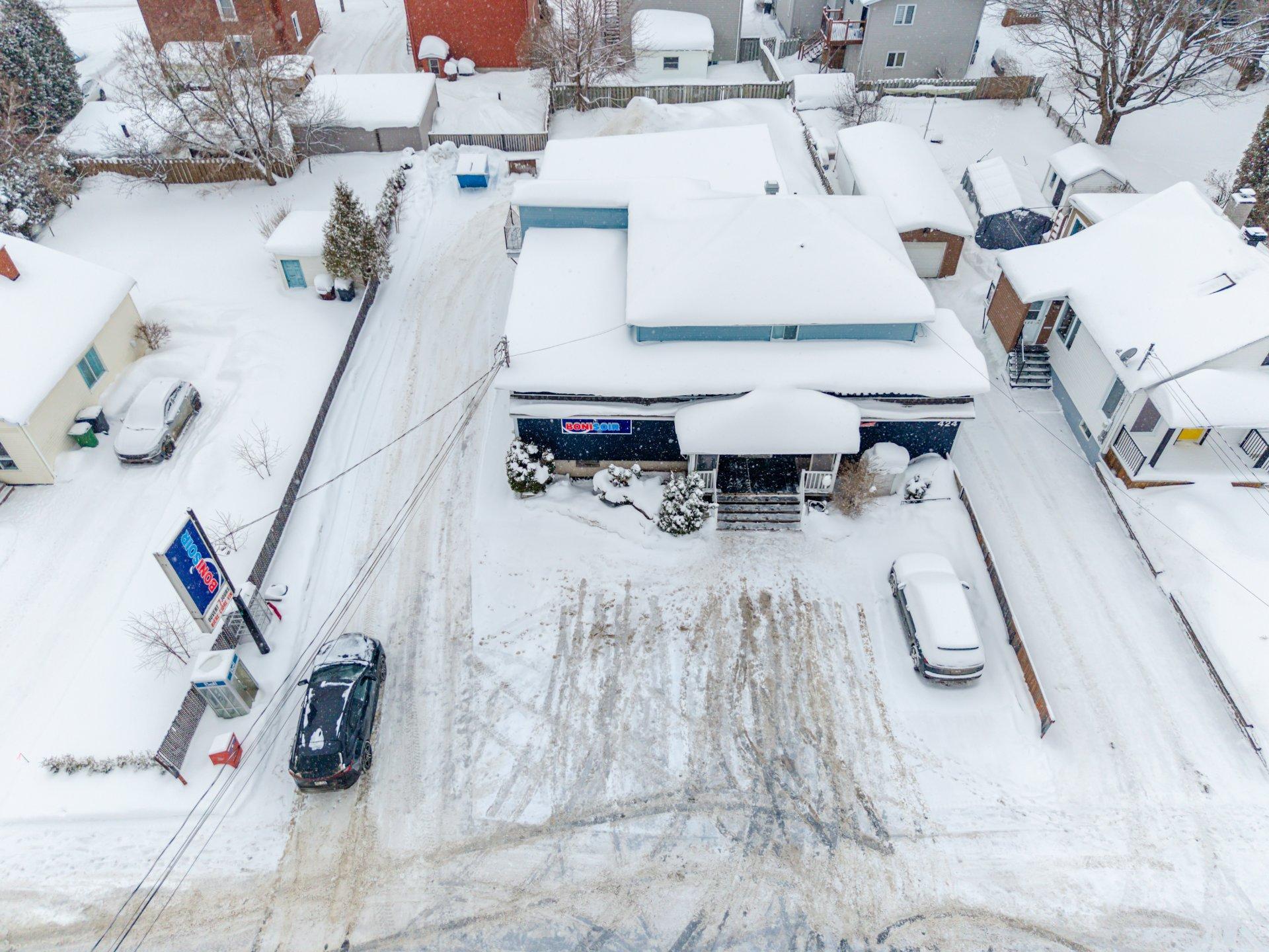 









424


Rue Laurier

,
Val-des-Sources,




QC
J1T2H6

