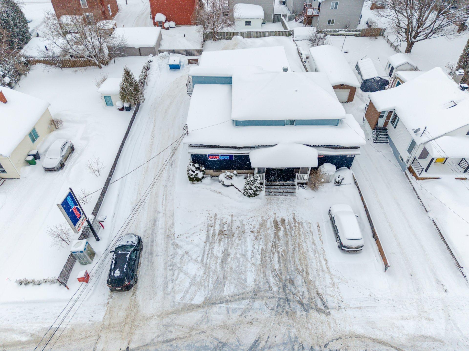 









424


Rue Laurier

,
Val-des-Sources,




QC
J1T2H6

