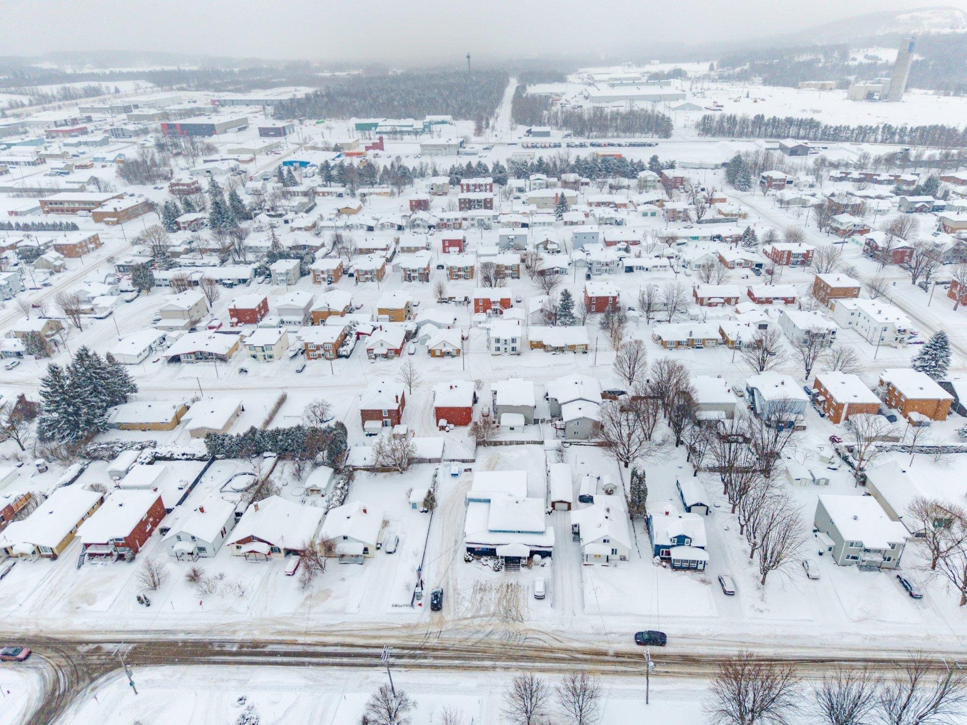 









424


Rue Laurier

,
Val-des-Sources,




QC
J1T2H6

