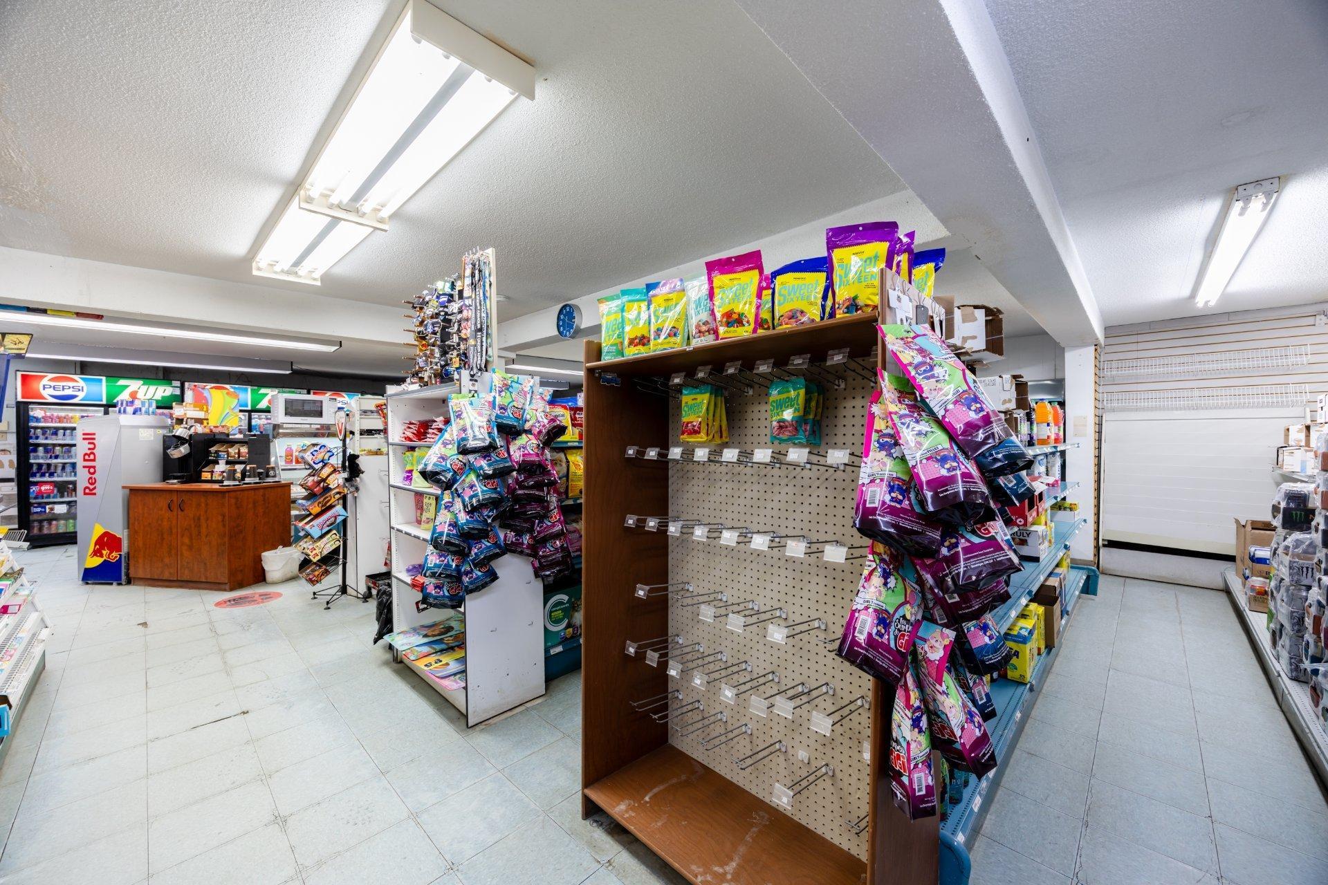 









424


Rue Laurier

,
Val-des-Sources,




QC
J1T2H6

