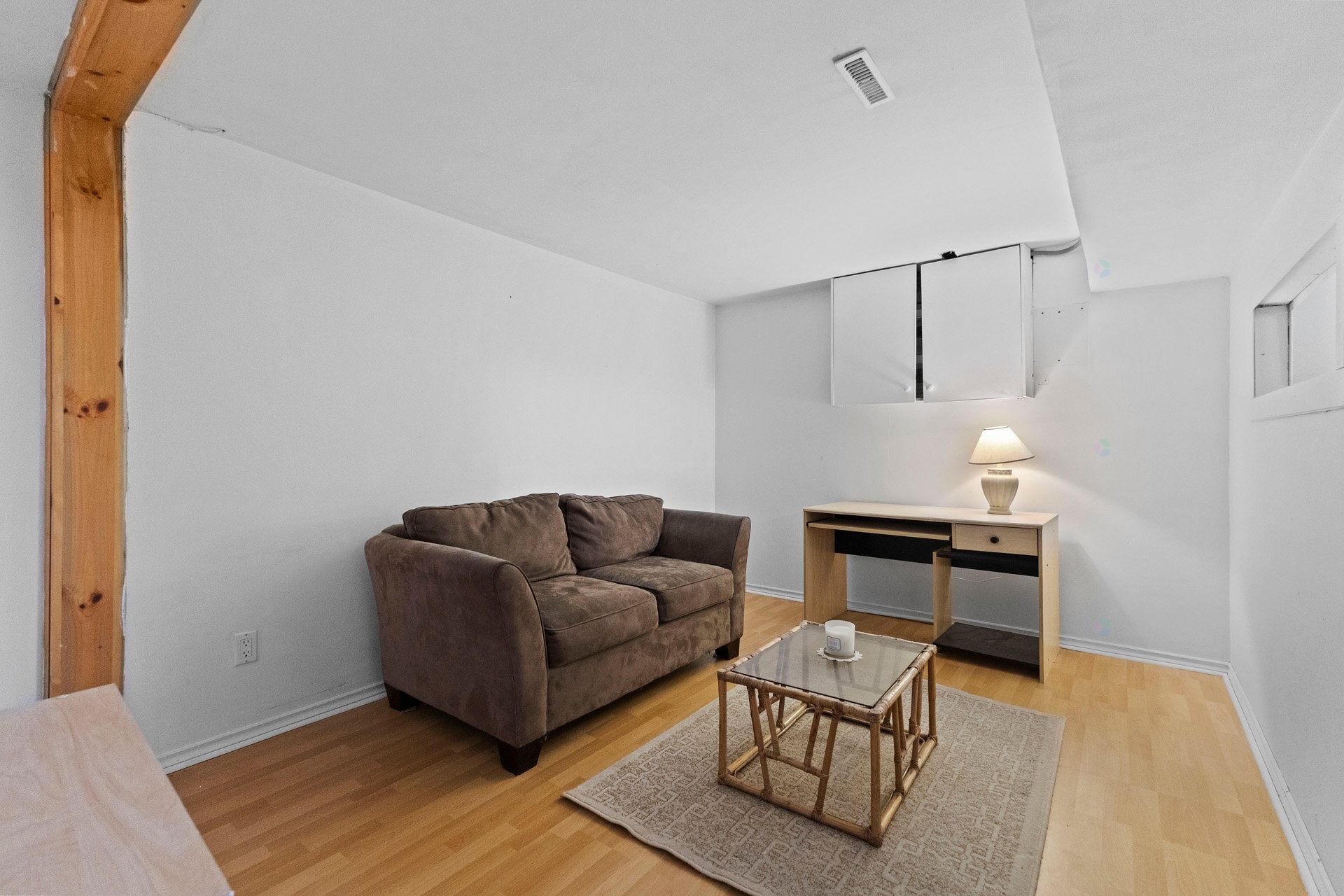 









15


Av. Aurora

,
Pointe-Claire,




QC
H9R3E6

