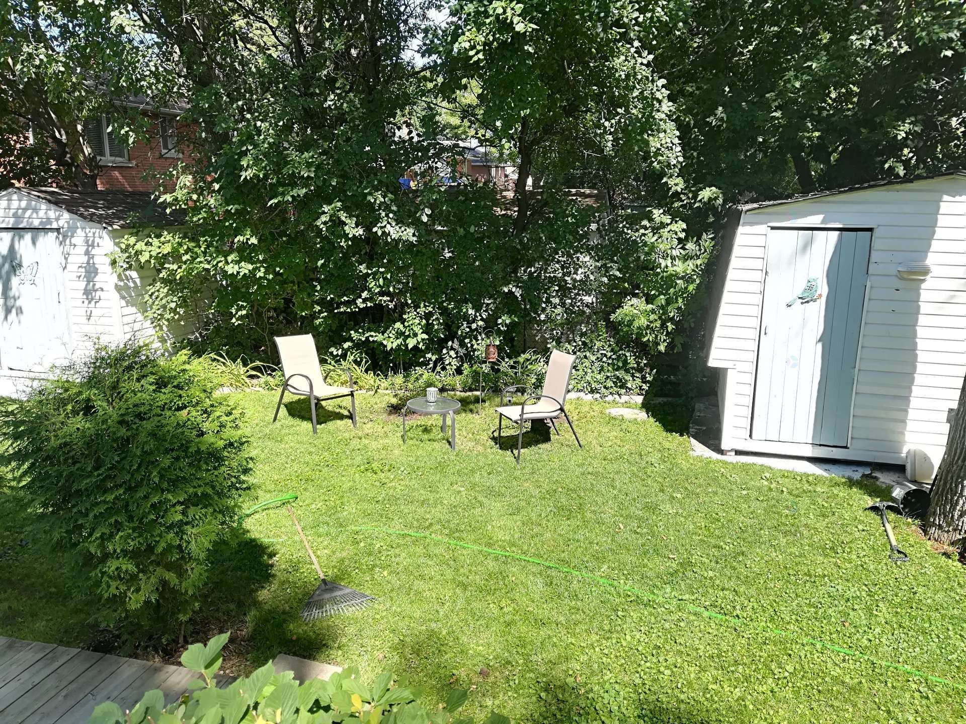 









15


Av. Aurora

,
Pointe-Claire,




QC
H9R3E6

