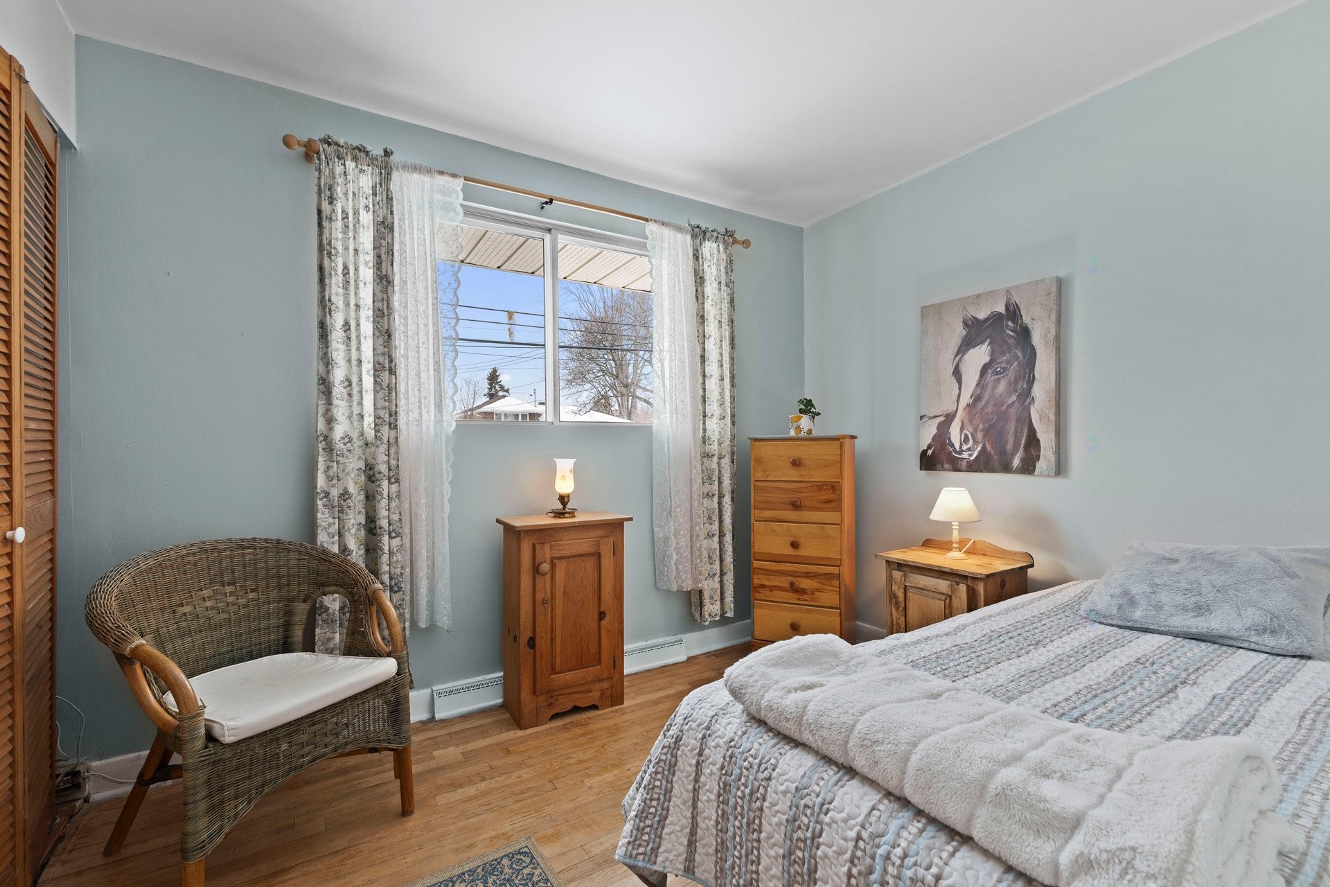 









15


Av. Aurora

,
Pointe-Claire,




QC
H9R3E6

