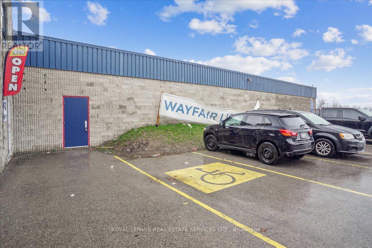 












C - 590 SOUTH SERVICE ROAD

,
Hamilton,




Ontario
L8E2W1

