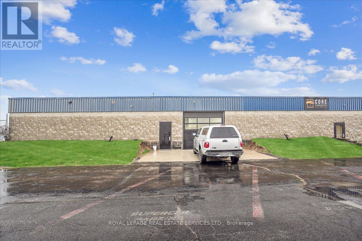 












C - 590 SOUTH SERVICE ROAD

,
Hamilton,




Ontario
L8E2W1

