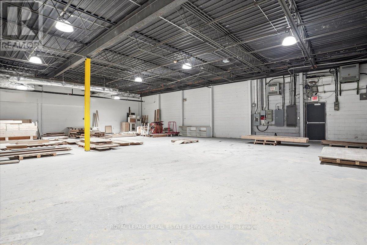 












C - 590 SOUTH SERVICE ROAD

,
Hamilton,




Ontario
L8E2W1

