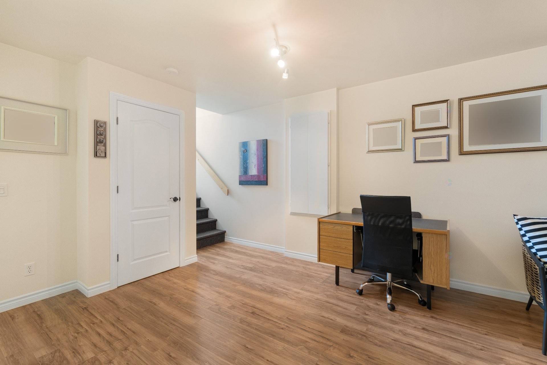 









2698


Rue des Alpes

,
Sherbrooke (Fleurimont),




QC
J1E0C2

