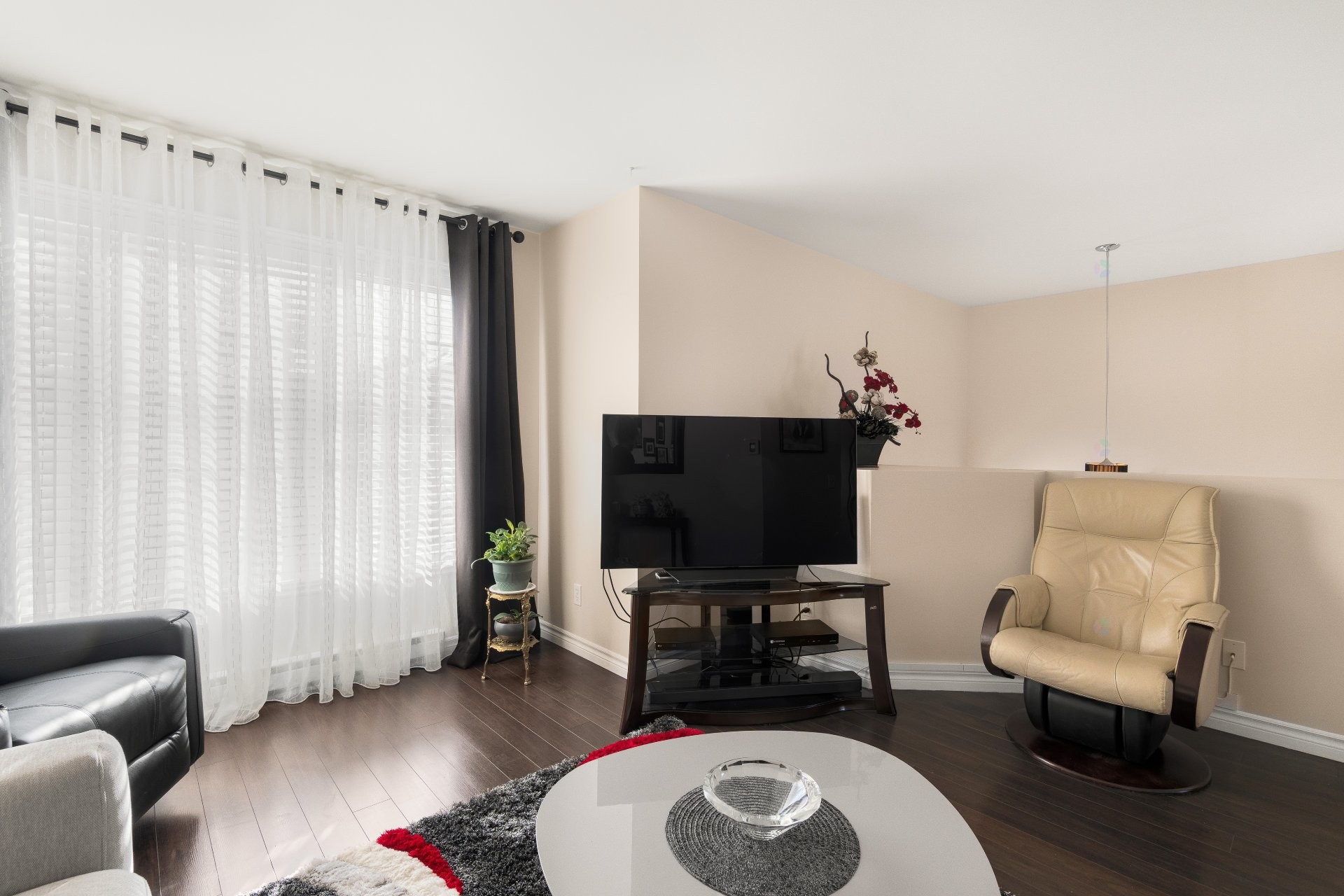 









2698


Rue des Alpes

,
Sherbrooke (Fleurimont),




QC
J1E0C2

