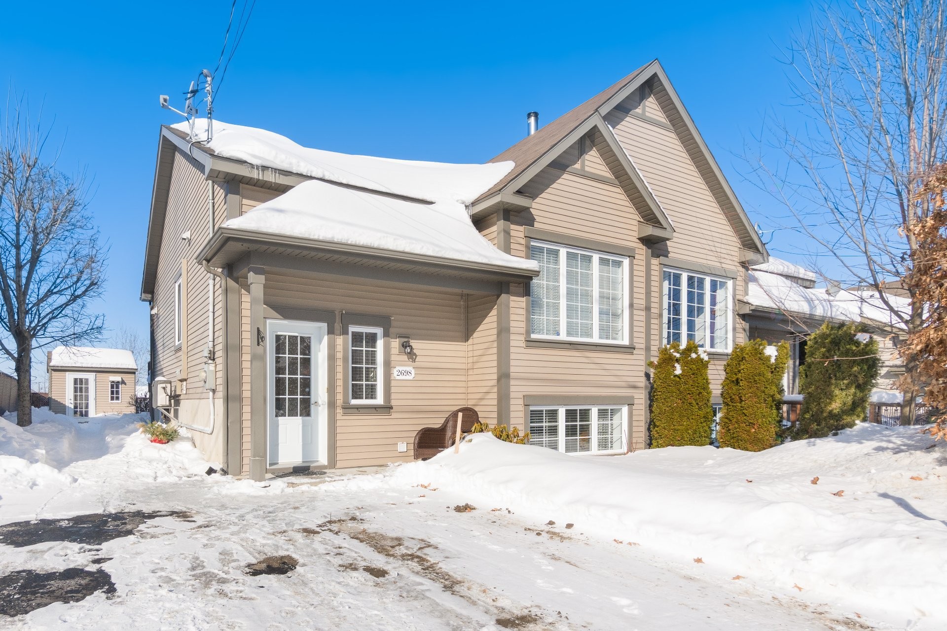 









2698


Rue des Alpes

,
Sherbrooke (Fleurimont),




QC
J1E0C2

