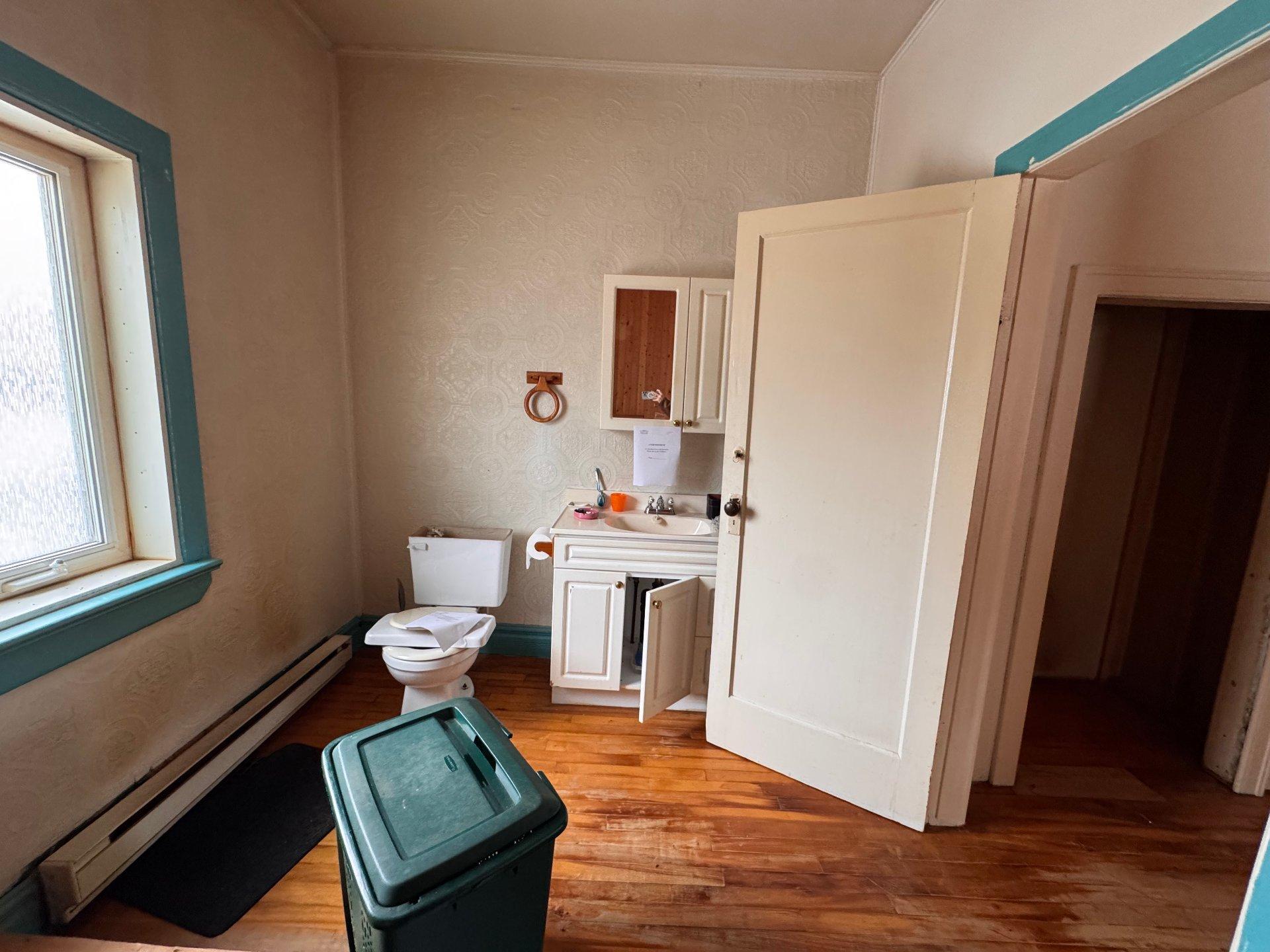 









199


Rue Louisa

,
Gatineau (Buckingham),




QC
J8L1L3

