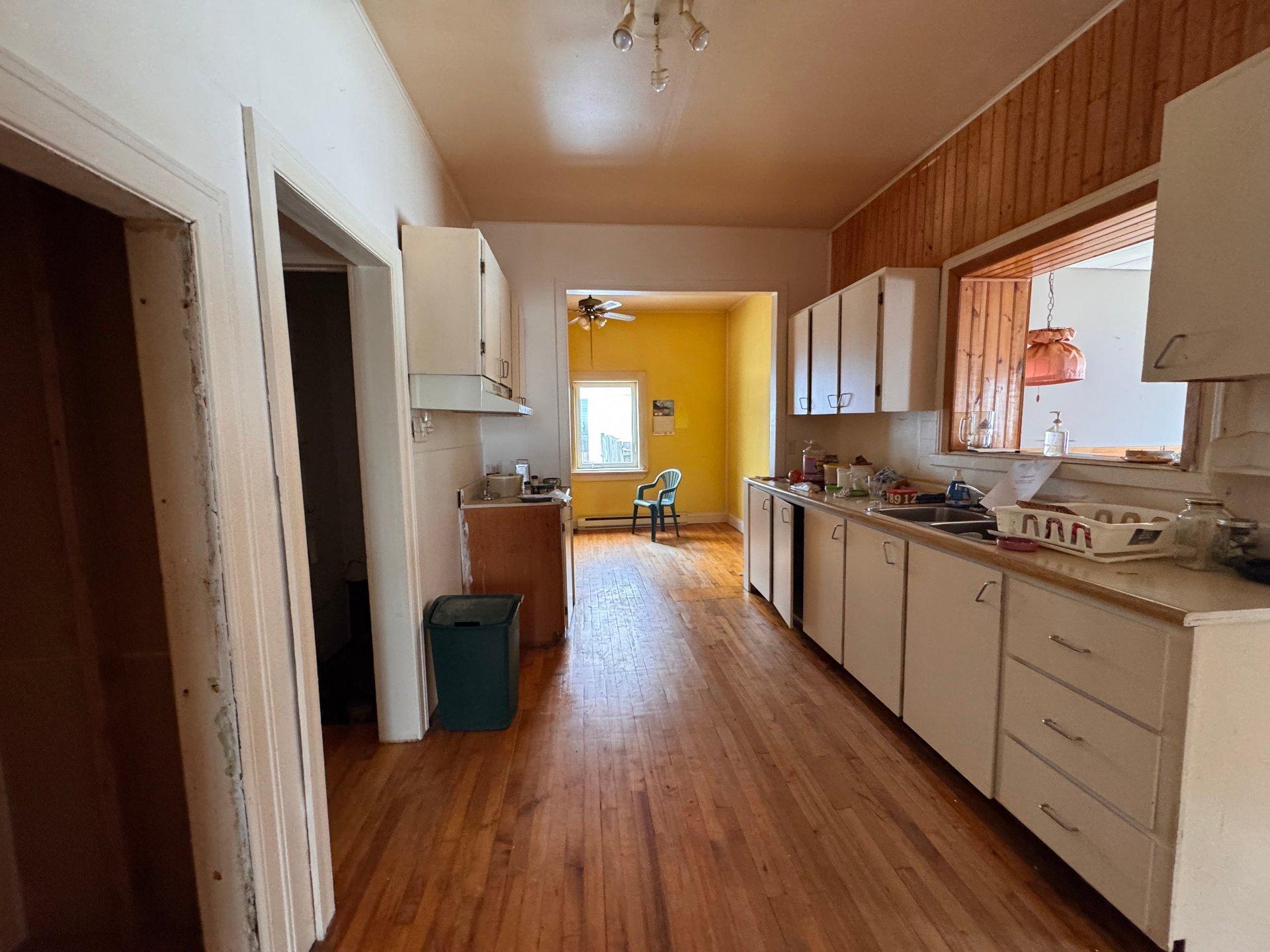 









199


Rue Louisa

,
Gatineau (Buckingham),




QC
J8L1L3

