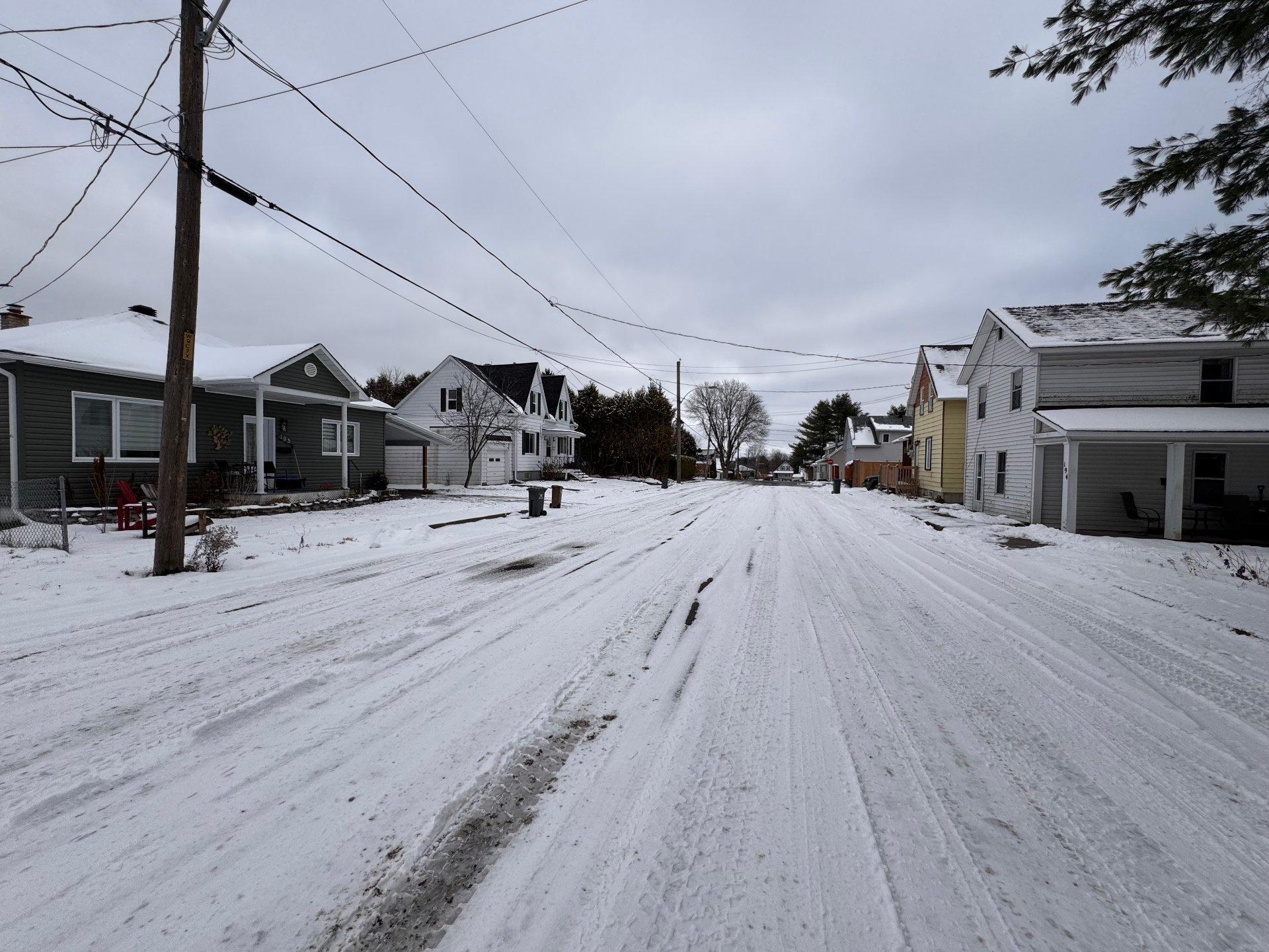 









199


Rue Louisa

,
Gatineau (Buckingham),




QC
J8L1L3

