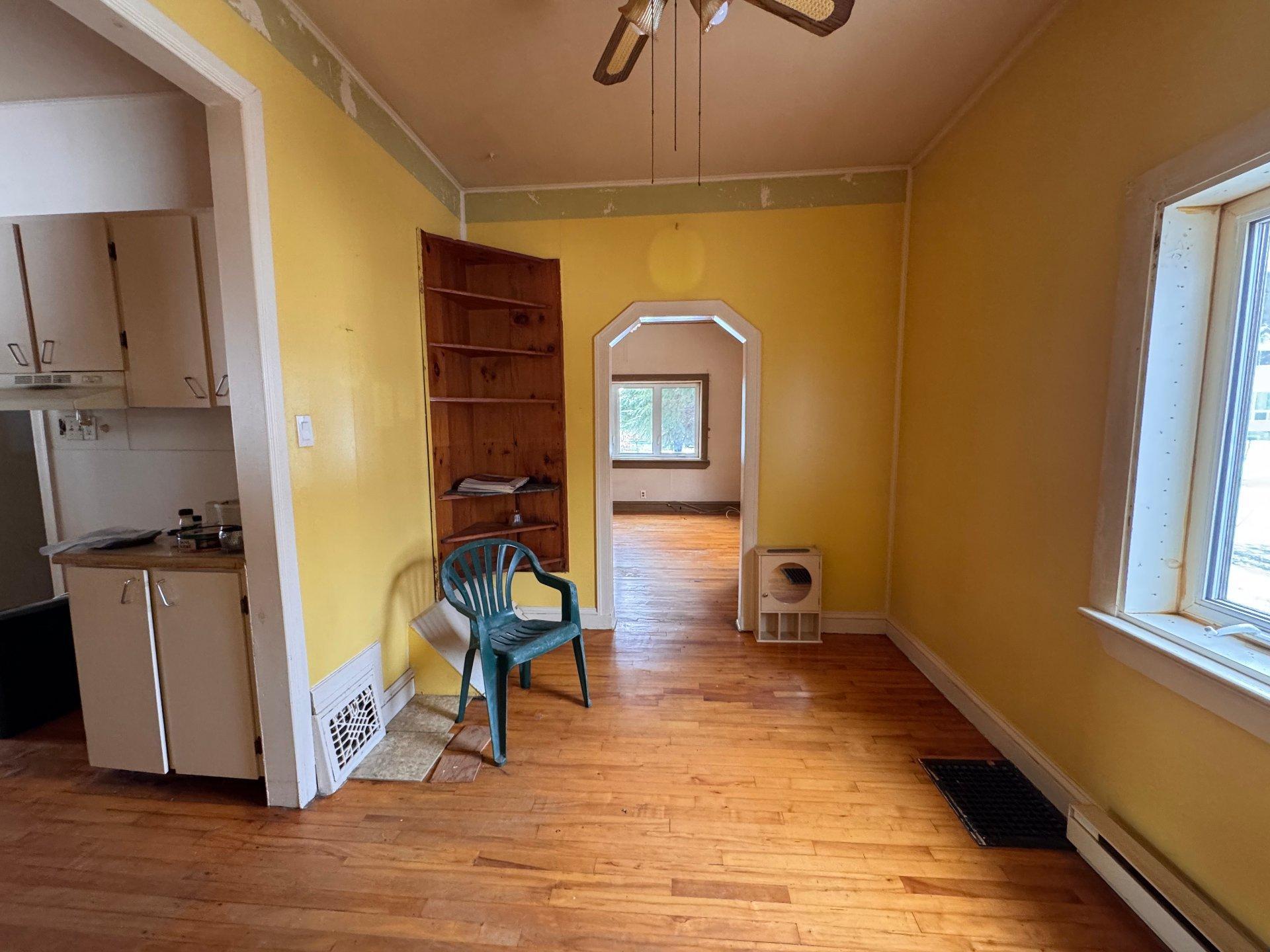 









199


Rue Louisa

,
Gatineau (Buckingham),




QC
J8L1L3

