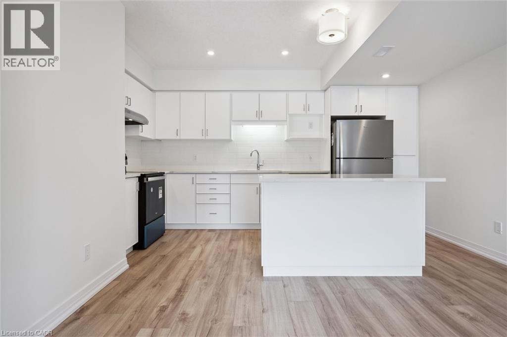 












44 URBANE Boulevard

,
Kitchener,




Ontario
N2E0H8

