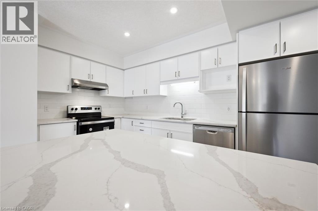 












44 URBANE Boulevard

,
Kitchener,




Ontario
N2E0H8

