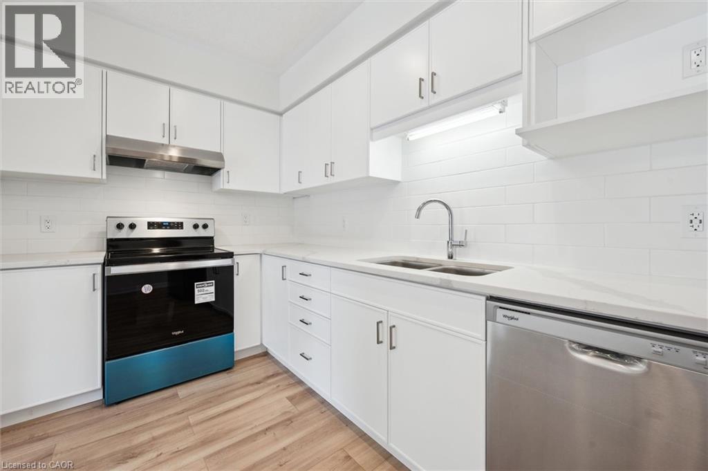 












44 URBANE Boulevard

,
Kitchener,




Ontario
N2E0H8

