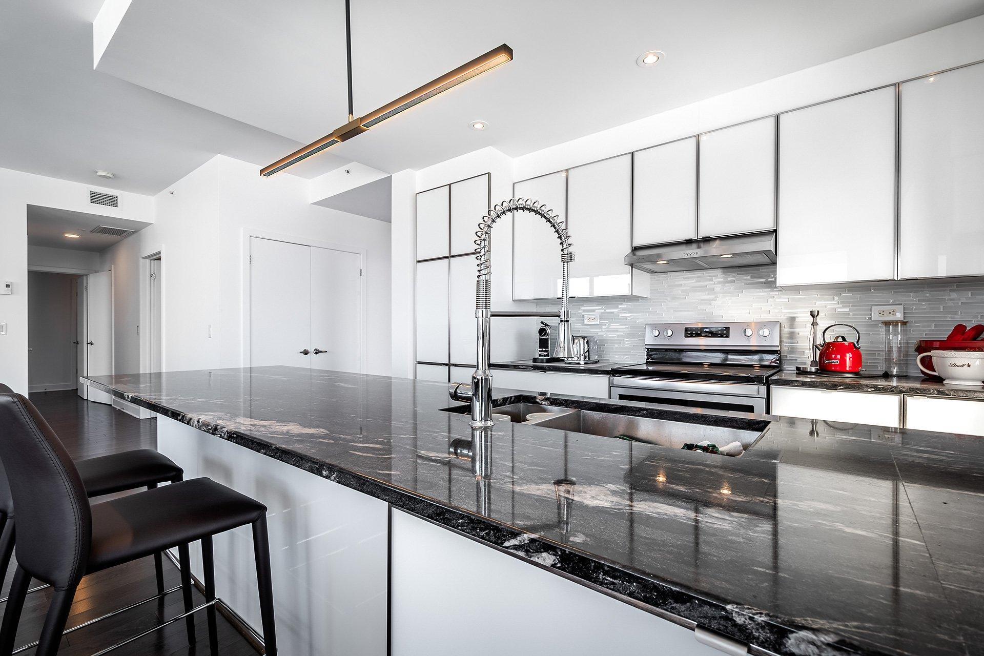 









4293


Rue Jean-Talon O.

, 802,
Montréal (Côte-des-Neiges/Notre-Dame-de-Grâce),




QC
H4P0B2

