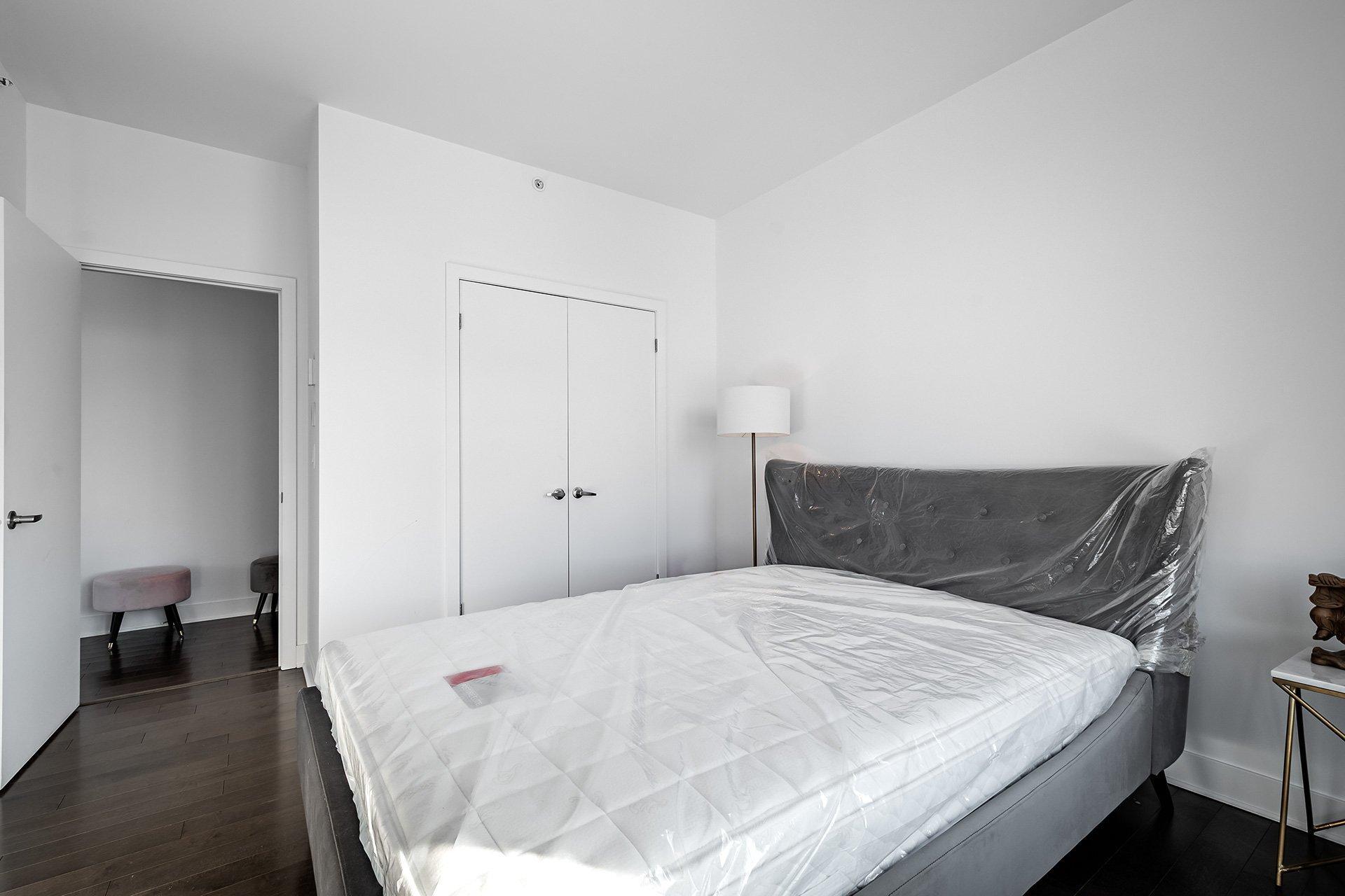 









4293


Rue Jean-Talon O.

, 802,
Montréal (Côte-des-Neiges/Notre-Dame-de-Grâce),




QC
H4P0B2

