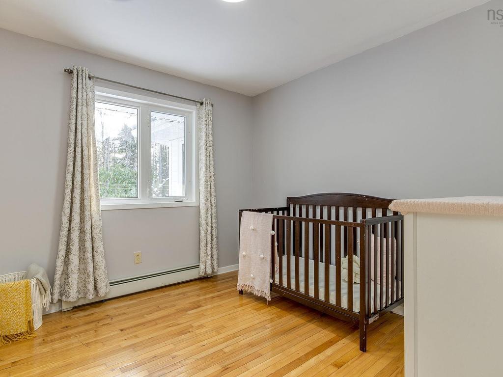 












5 Lisa Court

,
Hammonds Plains,




NS
B4B 1K4

