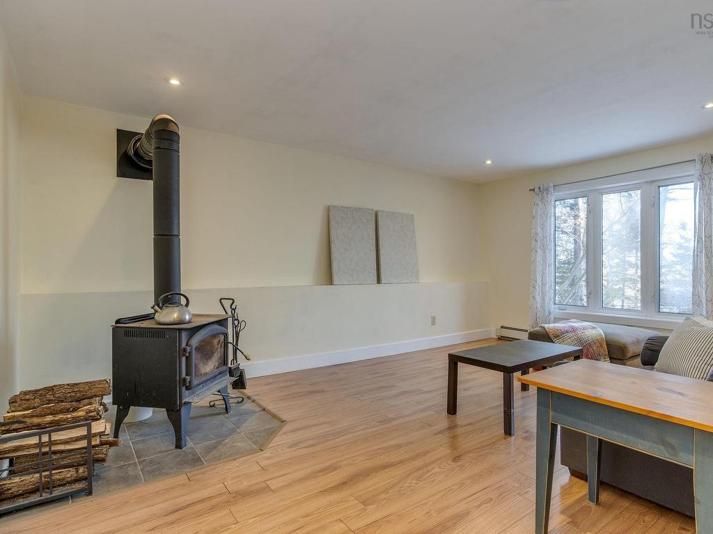 












5 Lisa Court

,
Hammonds Plains,




NS
B4B 1K4

