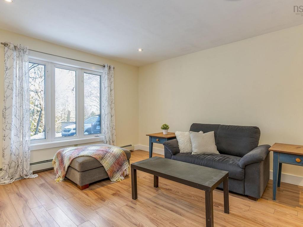 












5 Lisa Court

,
Hammonds Plains,




NS
B4B 1K4

