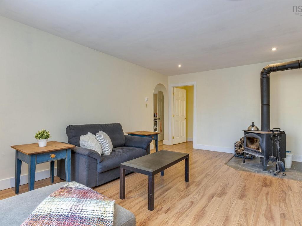 












5 Lisa Court

,
Hammonds Plains,




NS
B4B 1K4

