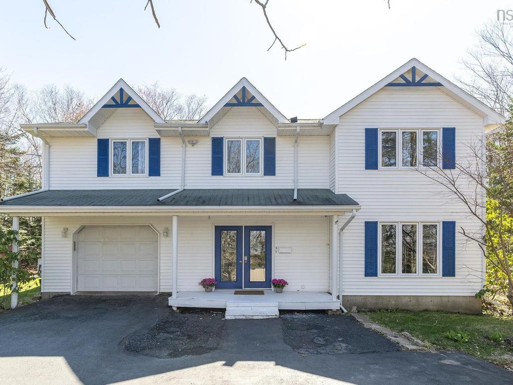 












5 Lisa Court

,
Hammonds Plains,




NS
B4B 1K4

