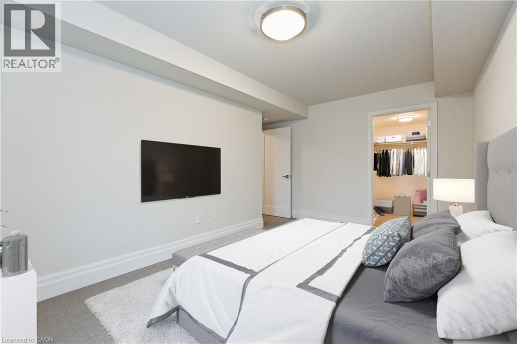 












760 LAKESHORE Road E Unit# 207

,
Mississauga,




Ontario
L5E1C7

